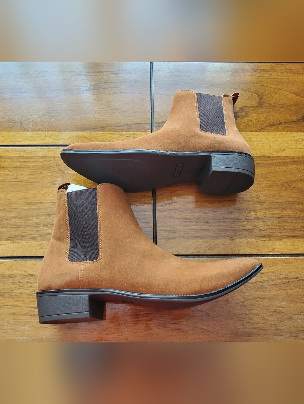 Suede Chelsea Boots in Tan